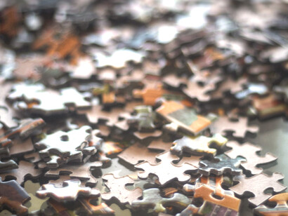 No resulta fácil entender por qué lo hacemos, lo de ponernos obstáculos en nuestro camino