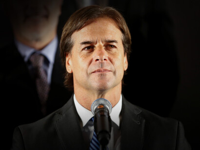 Luis Alberto Lacalle Pou es un abogado y político uruguayo, que ejerce como el 42º presidente de la República Oriental del Uruguay