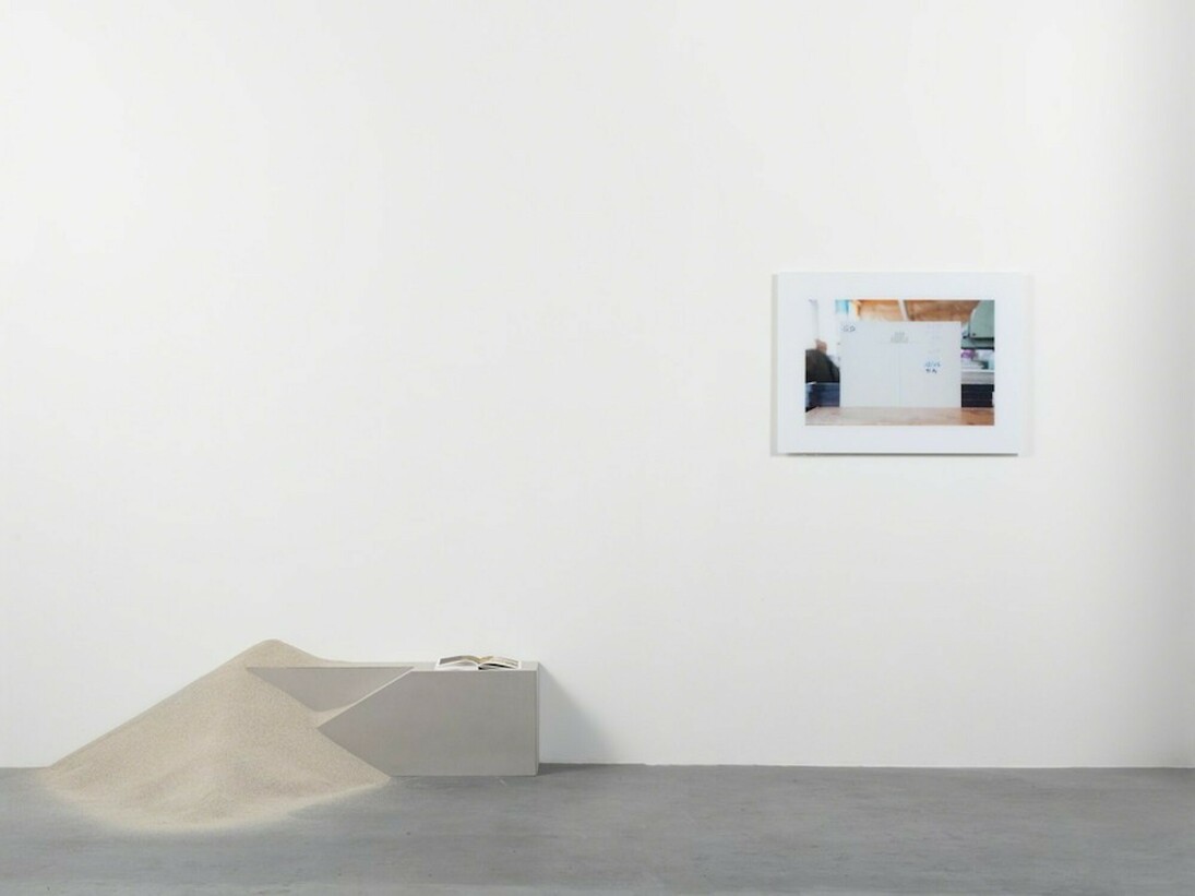 Hawaii, Exhibition view. Courtesy of Moskowitz Bayse
