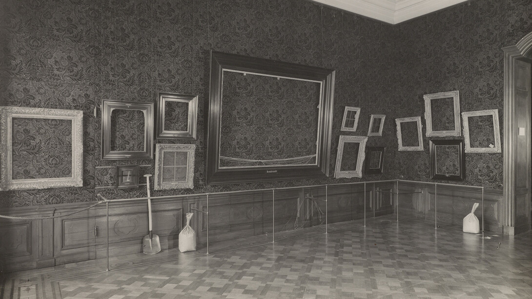 Marcos vacíos en el Mauritshuis, julio de 1944. Cortesía del Mauritshuis