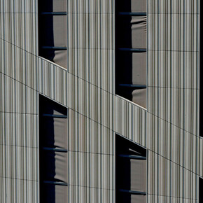 Carlo D'Orta, Lione #11 [altravista 3], 2014,
dalla serie Biocities II
stampa Flatybed UV su Plexiglas e alluminio,
150 x 224 cm,
Edizione di 3. Courtesy Romberg

