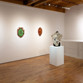 Various artists, Thread lines, exhibition view. Courtesy of Goya Contemporary