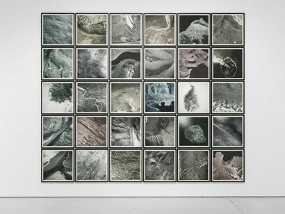 Verschiedene künstler, Uncertain maps, ausstellungsansicht. Mit freundlicher genehmigung von KAI 10 | Arthena Foundation
