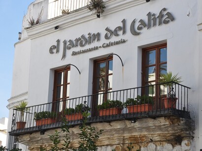 Fachada de El Jardín del Califa