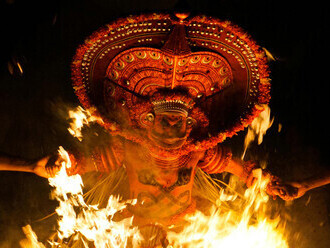 Pottan Theyyam is a captivating Kerala ritual dance performed during Indian festivals, showcasing vibrant traditions and cultural significance in Kannur, Kerala. This unique form of Theyyam reflects the rich spiritual heritage of the region