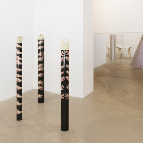 Carmen Arias, Umbrales y rellenos (Thresholds and fillings), exhibition view. Courtesy of Juan Silió Gallery