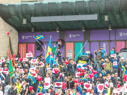 Rassemblement pour les réfugiés mineurs non accompagnés à Stockholm sur la place Medborgarplatsen en 2017. Photo de Frankie Fouganthin