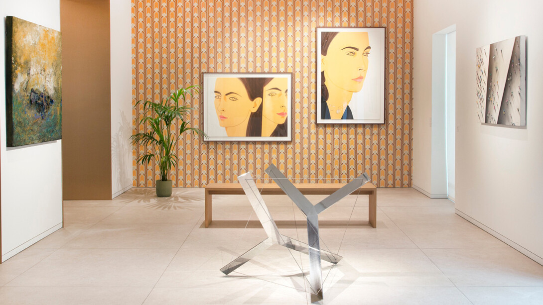 Various artists, Summer vibes IV, exhibition view. Courtesy of Opera Gallery