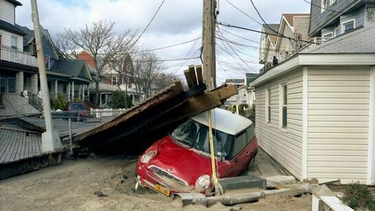 Susannah Ray, Ray Boardwalk on Mini Cooper, Rockaway Beach, NY, October 2012, 40x50