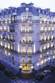 Exterior of the Parisian hotel La Trémoille
