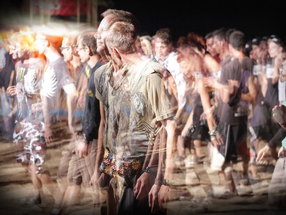 Névrose. Lorsque l’individu névrosé est confronté à un environnement stressant, oppressant, il cherche des solutions rationnelles à des problèmes qui ne le sont pas