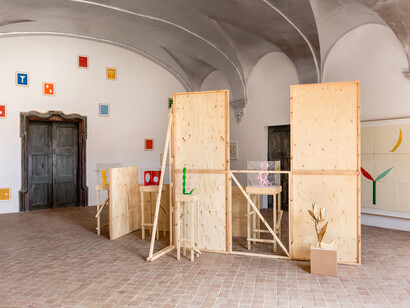 Bruno Ollé, Paisatge de lluna i sol, exhibition view. Courtesy of Alzueta Gallery