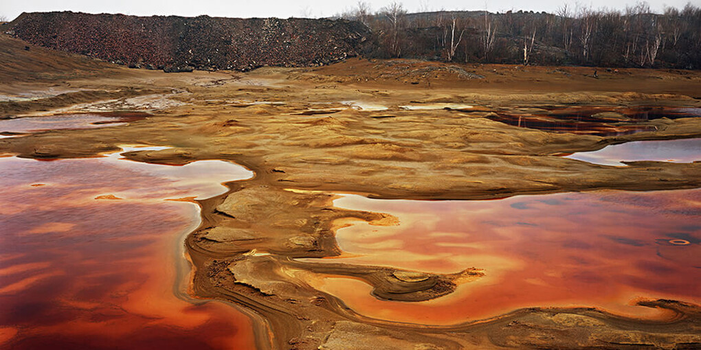 Witness: Edward Burtynsky. Courtesy of AGH 