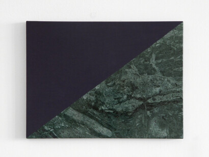 Monuments Offerts. Courtesy of Galerie Thomas Bernard