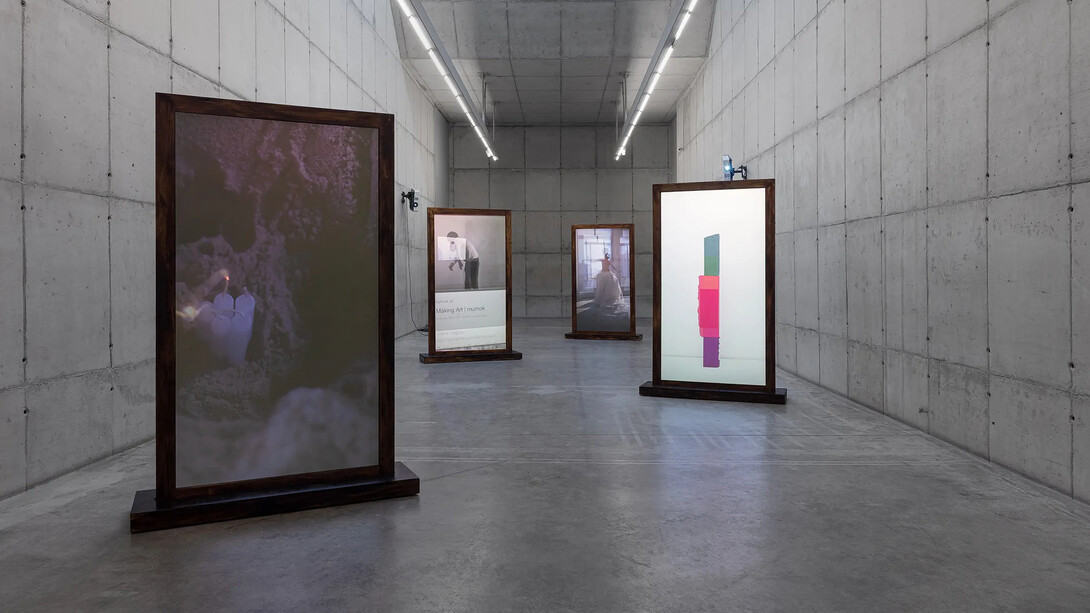 Diversos artistas, VideoAR, vista da exposição. Cortesia da Galeria Leme