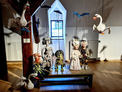 Profiles of Czech puppet theatres. Naive theatre in Liberec, exhibition view. Courtesy of Museum of Czech Puppets and Circus