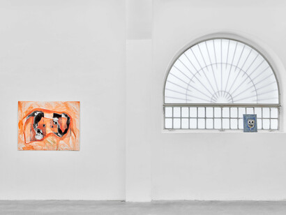 Özlem Altin, Holding, containing (racchiudere, contenere), vista della mostra. Per gentile concessione della Galleria SpazioA