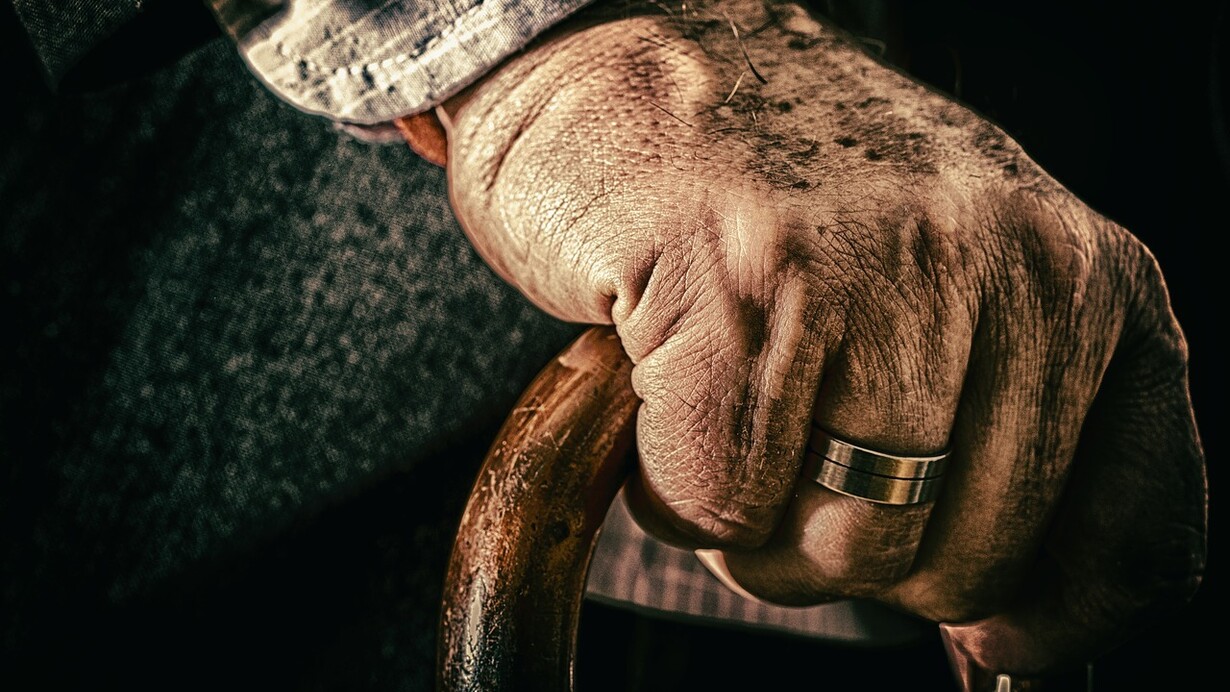 Assistenza agli anziani