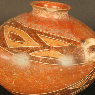 Cántaro polícromo zoomorfo: serpiente

Materiales: Cerámica

Preclásico Tardío 1800 - 300 a.C.

Medidas: 160 mm de alto