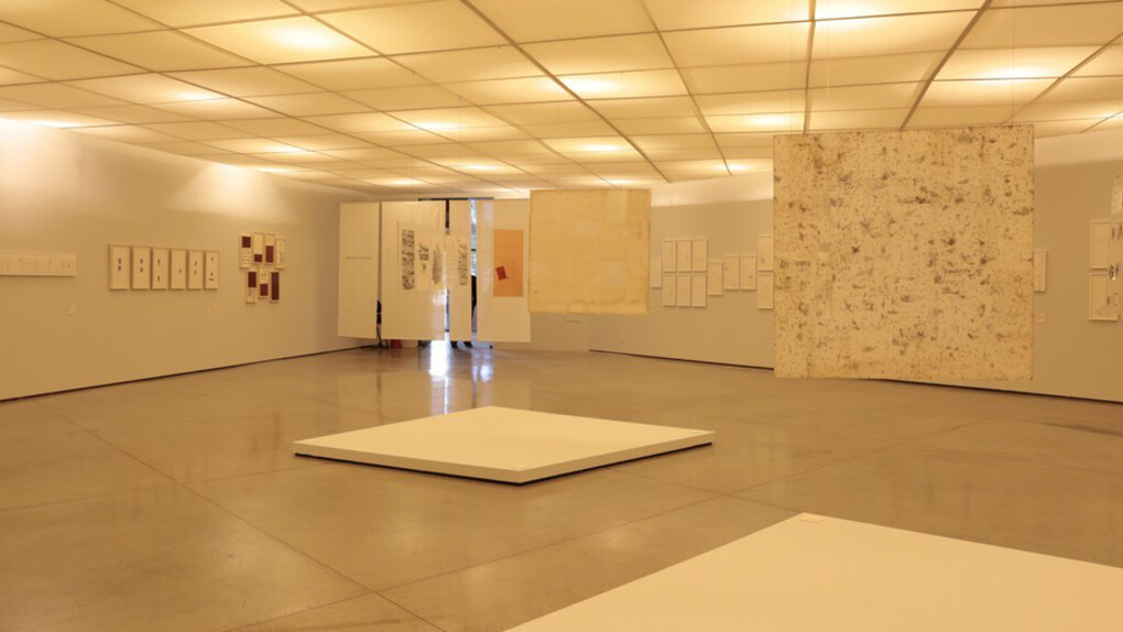 Sinais/Signals Mira Schendel. Courtesy of MAM