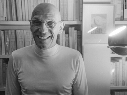 Michel Foucault en su estudio