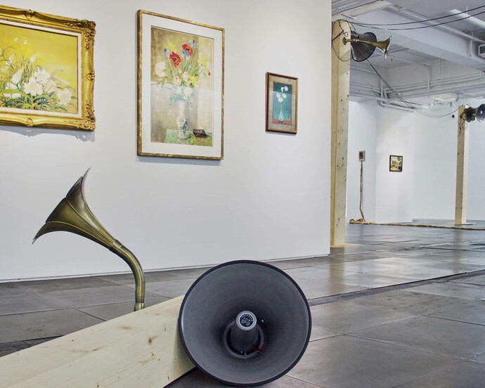 Departures, exhibition view. Courtesy of De Sarthe Gallery 