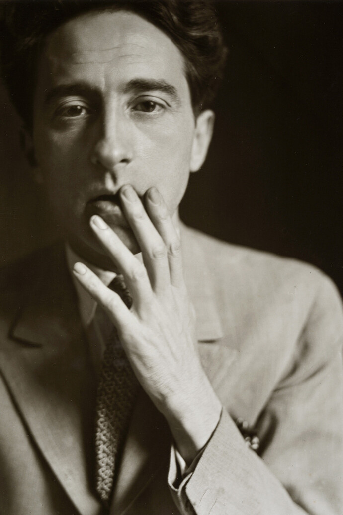 Germaine Krull, Jean Cocteau, 1929, Tirage de 1976, Tirage gélatino-argentique, 23,7 x 17,2 cm, Collection Bouqueret-Rémy © Estate Germaine Krull, Museum Folkwang, Essen