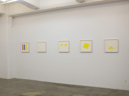 Edda Renouf, Exhibition view. Courtesy of Senior & Shopmaker Gallery
