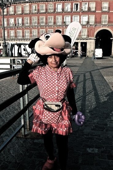 Ligia en plaza Mayor, Madrid