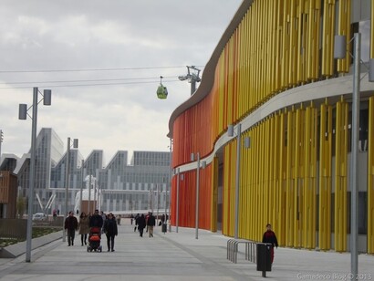 Diseño contemporáneo integrado en el paisaje urbano
