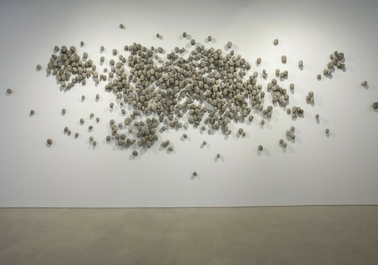 Ledelle Moe, Congregation, 2006
Installation view Pérez Art Museum. Miami Concrete and steel. Dimensions variable,
Photo: Oriol Tarridas