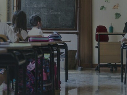 La scuola è il modo di apprendere altro da ciò che ci viene trasmesso attraverso il patrimonio genetico