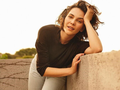 In early October, "Bom dia, Verônica," featuring Tainá Müller as its protagonist, soared to become one of Brazil's most-watched series, as confirmed photo by Gustavo Zyberstajn 