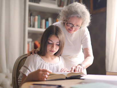 La vejez en una sociedad que adora la juventud se convierte en una carga