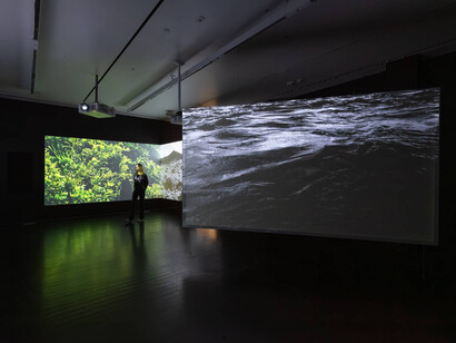 Deborah Jack, La posesión de estuarios… una secuela de confluencia, vista de exhibición. Cortesía del MCA Denver