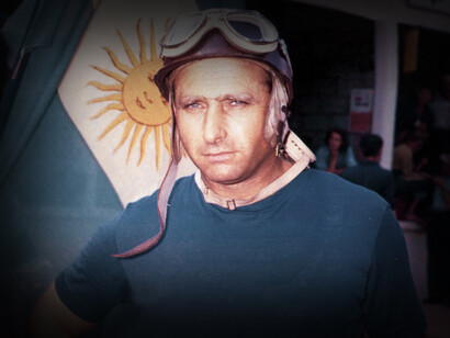 Juan Manuel Fangio, piloto de automovilismo argentino, considerado uno de los más destacados de todos los tiempos, por haber logrado cinco campeonatos mundiales de Fórmula 1 en 1951, 1954, 1955, 1956 y 1957