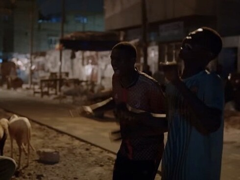 Seydou Sarr e Moustapha Fall in una scena del film "Io capitano", girata a Dakar, Senegal 