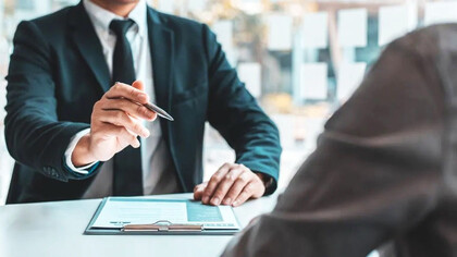 Stage è un termine francese e corrisponde all’italiano tirocinio