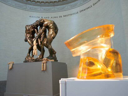 Sarah Lucas, Exhibition view. Courtesy of Legion of Honor Museum 