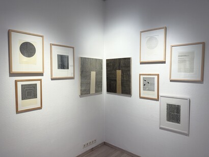 Károly Keserü, The world’s first idon’tknowist, exhibition view. Courtesy of Várfok Gallery 
