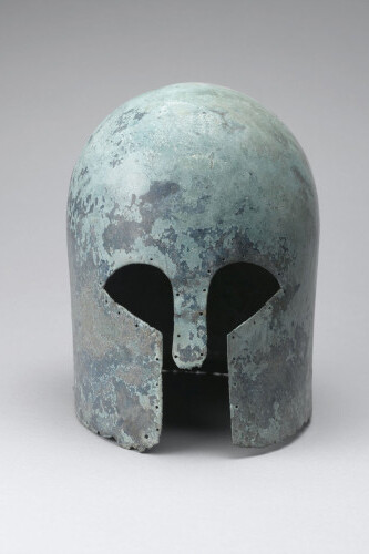 Casque de type corinthien © RMN-Grand Palais (musée du Louvre) – Herve Lewandowski
