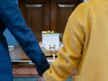 Per questo ha promosso la necessità di creare spazi di ascolto e sostegno anche per chi si prende cura degli altri