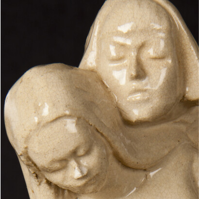 Barbara Hepworth, Group of two girls and a
dog, 1921 © Bowness, Hepworth Estate