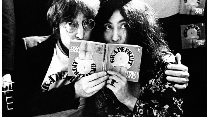 John Lennon and Yoko Ono, 1971 © Gijsbert Hanekroot