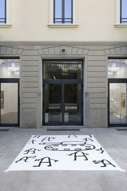 Dan Perjovsch, Drawing anarchy, vista dell'esposizione. Per gentile concessione di kaufmann repetto