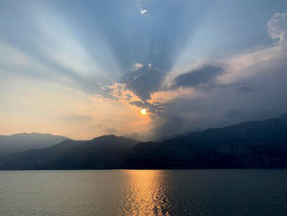 Sguardi gardesani, Tramonto sul Lago, foto Claudia Zanfi