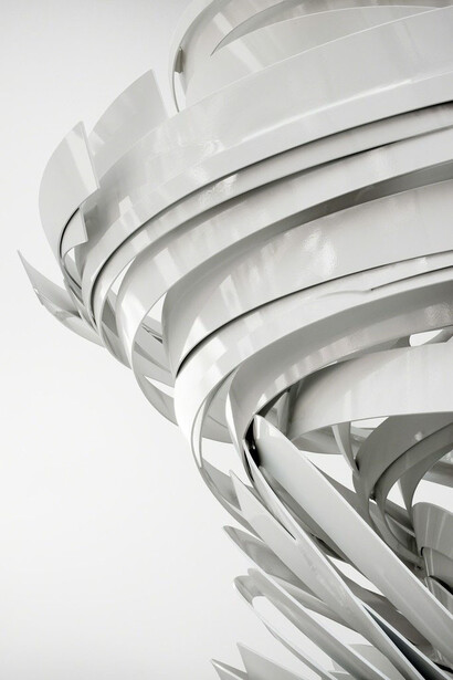 Twister Grande (Tall). Courtesy of Galerie Thomas Schulte