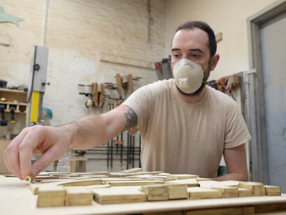 Waiting for Our Eyes to Meet. Courtesy of Hashimoto Contemporary