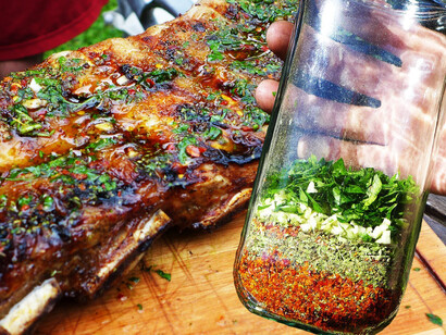 Il chimichurri, condimento argentino per la carne