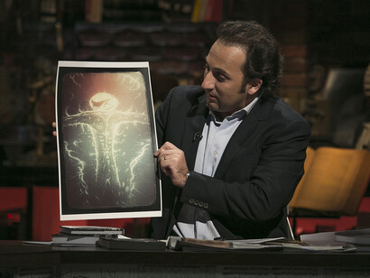 Iker Jiménez con un ser de otro planeta parecido a mis contactados
